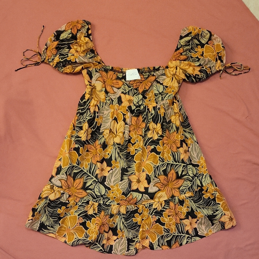Dee Dee Floral Puff Sleeve Dress, Size Large - Picture 1 of 5